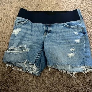 Old Navy Maternity shorts